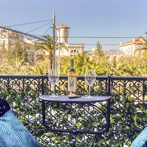 Le Jean Jaures - Refait A Neuf, Lumineux, Long Balcon, Jolie Vue, Wifi, Cœur Vieux-nice , Nice France